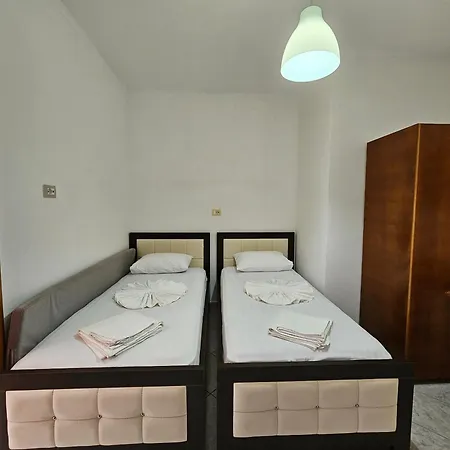 Hotell Center Gjordeni *