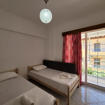 Hotel Center Gjordeni Ksamil