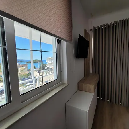 Center Gjordeni Hotel *