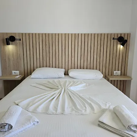 Hotel Center Gjordeni Ksamil